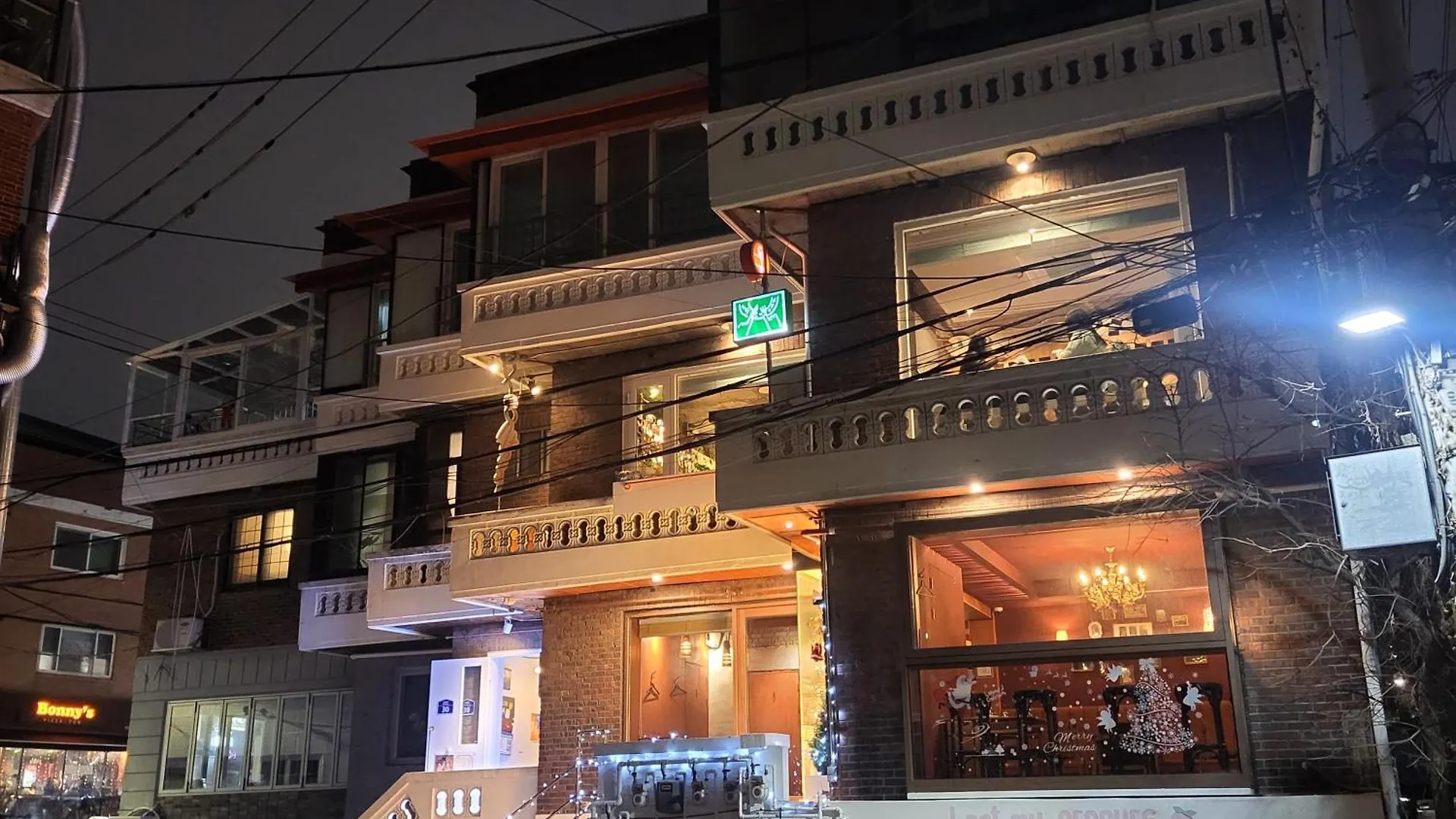 On The Main Street Of Hbc #4 Villa Seoul